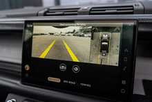 Land Rover 3.0 D300 MHEV X-Dynamic HSE SUV 5dr Diesel Auto 4WD Euro 6 (s/s) (300 ps)