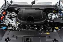 Land Rover 3.0 D300 MHEV X-Dynamic HSE SUV 5dr Diesel Auto 4WD Euro 6 (s/s) (300 ps)