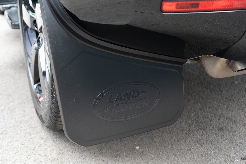 Land Rover 3.0 D300 MHEV X-Dynamic HSE SUV 5dr Diesel Auto 4WD Euro 6 (s/s) (300 ps)