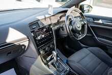Volkswagen 2.0 TSI R Hatchback 5dr Petrol DSG 4Motion Euro 6 (s/s) (300 ps)