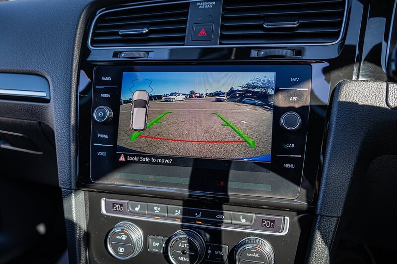 Volkswagen 2.0 TSI R Hatchback 5dr Petrol DSG 4Motion Euro 6 (s/s) (300 ps)