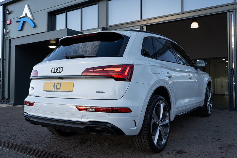 Audi 2.0 TDI 40 Black Edition SUV 5dr Diesel S Tronic quattro Euro 6 (s/s) (204 ps)