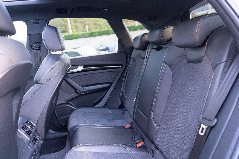 Audi 2.0 TDI 40 Black Edition SUV 5dr Diesel S Tronic quattro Euro 6 (s/s) (204 ps)