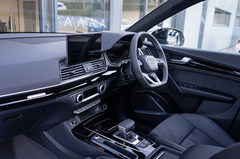 Audi 2.0 TDI 40 Black Edition SUV 5dr Diesel S Tronic quattro Euro 6 (s/s) (204 ps)