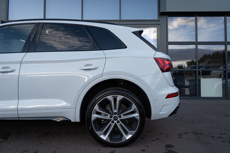 Audi 2.0 TDI 40 Black Edition SUV 5dr Diesel S Tronic quattro Euro 6 (s/s) (204 ps)