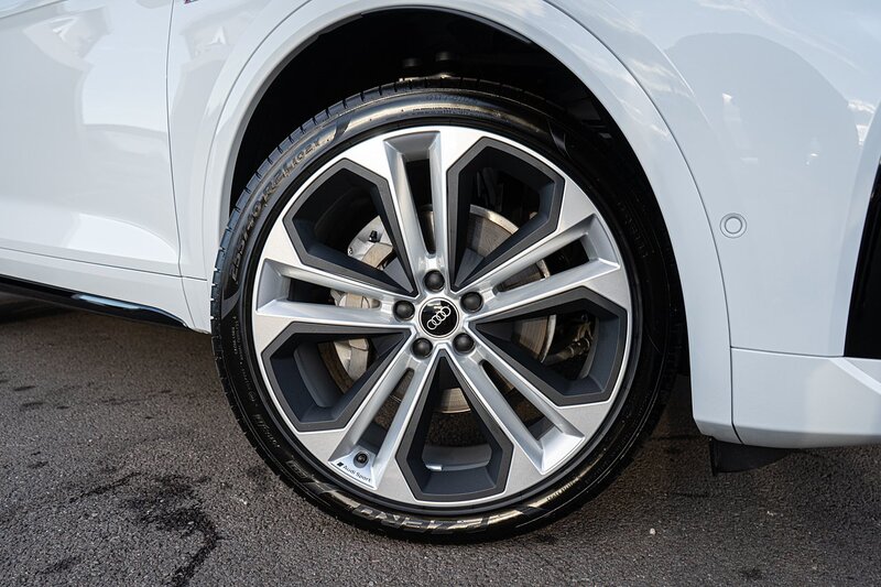 Audi 2.0 TDI 40 Black Edition SUV 5dr Diesel S Tronic quattro Euro 6 (s/s) (204 ps)