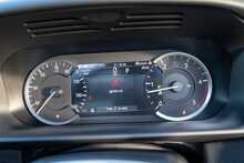 Land Rover 3.0 D300 MHEV R-Dynamic HSE SUV 5dr Diesel Auto 4WD Euro 6 (s/s) (300 ps)