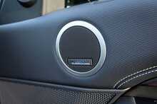 Land Rover 3.0 D300 MHEV R-Dynamic HSE SUV 5dr Diesel Auto 4WD Euro 6 (s/s) (300 ps)