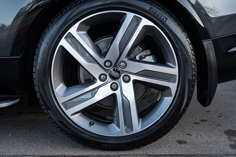 Land Rover 3.0 D300 MHEV R-Dynamic HSE SUV 5dr Diesel Auto 4WD Euro 6 (s/s) (300 ps)