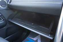 Land Rover 3.0 D300 MHEV R-Dynamic HSE SUV 5dr Diesel Auto 4WD Euro 6 (s/s) (300 ps)