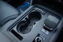 Land Rover 3.0 D300 MHEV R-Dynamic HSE SUV 5dr Diesel Auto 4WD Euro 6 (s/s) (300 ps)