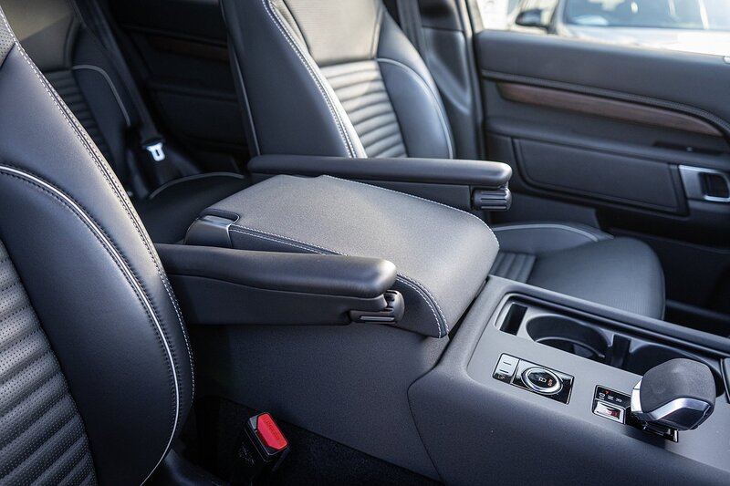 Land Rover 3.0 D300 MHEV R-Dynamic HSE SUV 5dr Diesel Auto 4WD Euro 6 (s/s) (300 ps)