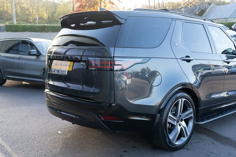 Land Rover 3.0 D300 MHEV R-Dynamic HSE SUV 5dr Diesel Auto 4WD Euro 6 (s/s) (300 ps)