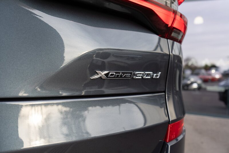 BMW 3.0 30d MHT M Sport SUV 5dr Diesel Hybrid Auto xDrive Euro 6 (s/s) (286 ps)