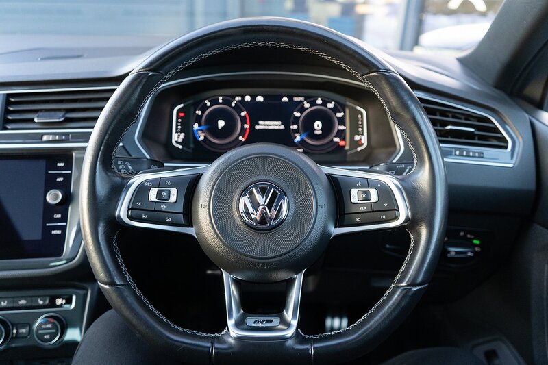 Volkswagen 2.0 TSI R-Line Tech SUV 5dr Petrol DSG 4Motion Euro 6 (s/s) (190 ps)