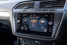 Volkswagen 2.0 TSI R-Line Tech SUV 5dr Petrol DSG 4Motion Euro 6 (s/s) (190 ps)