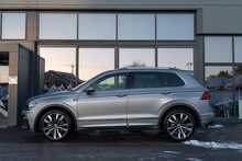 Volkswagen 2.0 TSI R-Line Tech SUV 5dr Petrol DSG 4Motion Euro 6 (s/s) (190 ps)