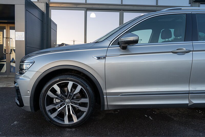 Volkswagen 2.0 TSI R-Line Tech SUV 5dr Petrol DSG 4Motion Euro 6 (s/s) (190 ps)