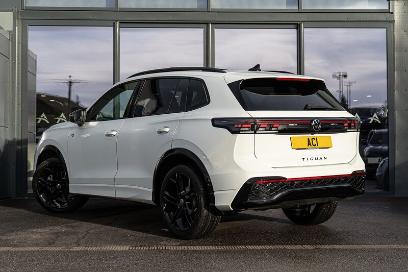 Volkswagen 2.0 TDI R-Line SUV 5dr Diesel DSG Euro 6 (s/s) (150 ps)