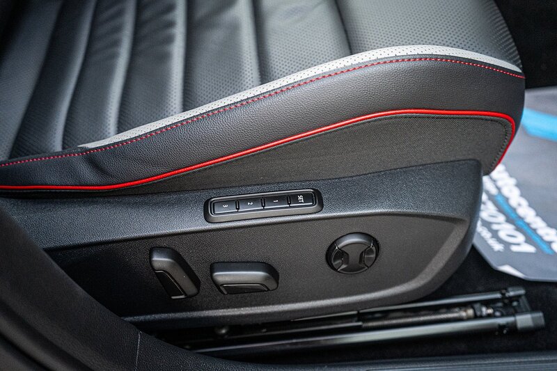 Volkswagen 2.0 TSI GTI Clubsport 45 Hatchback 5dr Petrol DSG Euro 6 (s/s) (300 ps)