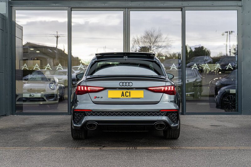 Audi 2.5 TFSI Vorsprung Saloon 4dr Petrol S Tronic quattro Euro 6 (s/s) (400 ps)