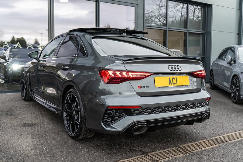 Audi 2.5 TFSI Vorsprung Saloon 4dr Petrol S Tronic quattro Euro 6 (s/s) (400 ps)