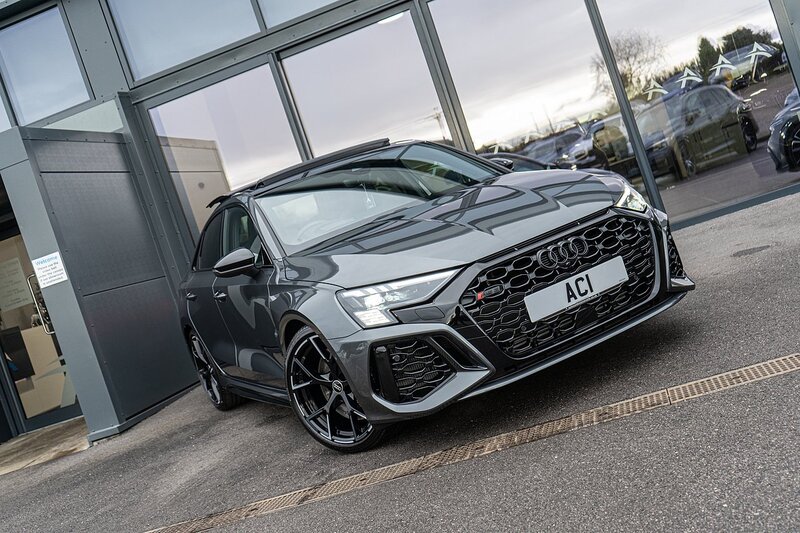 Audi 2.5 TFSI Vorsprung Saloon 4dr Petrol S Tronic quattro Euro 6 (s/s) (400 ps)