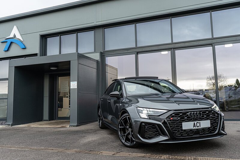 Audi 2.5 TFSI Vorsprung Saloon 4dr Petrol S Tronic quattro Euro 6 (s/s) (400 ps)