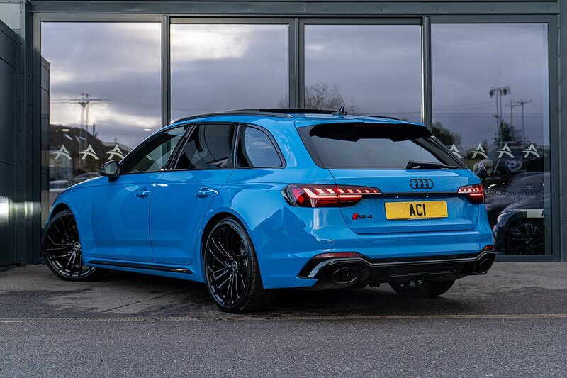 Audi 2.9 TFSI V6 Carbon Black Estate 5dr Petrol Tiptronic quattro Euro 6 (s/s) (450 ps)