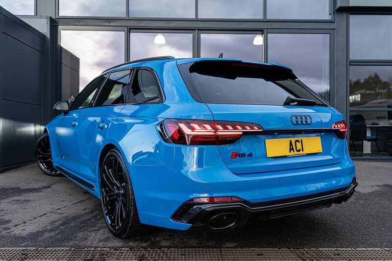 Audi 2.9 TFSI V6 Carbon Black Estate 5dr Petrol Tiptronic quattro Euro 6 (s/s) (450 ps)