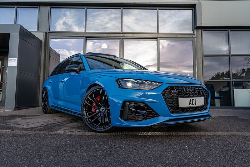 Audi 2.9 TFSI V6 Carbon Black Estate 5dr Petrol Tiptronic quattro Euro 6 (s/s) (450 ps)