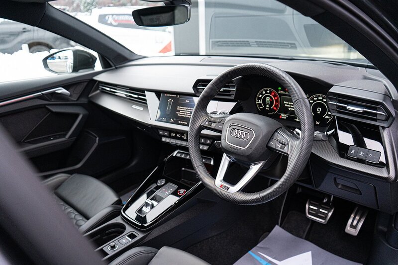 Audi 2.5 TFSI Vorsprung Sportback 5dr Petrol S Tronic quattro Euro 6 (s/s) (400 ps)
