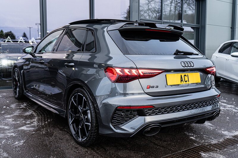 Audi 2.5 TFSI Vorsprung Sportback 5dr Petrol S Tronic quattro Euro 6 (s/s) (400 ps)