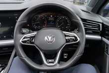 Volkswagen 3.0 TDI V6 Black Edition SUV 5dr Diesel Tiptronic 4Motion Euro 6 (s/s) (286 ps)