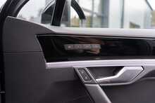 Volkswagen 3.0 TDI V6 Black Edition SUV 5dr Diesel Tiptronic 4Motion Euro 6 (s/s) (286 ps)