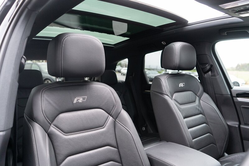 Volkswagen 3.0 TDI V6 Black Edition SUV 5dr Diesel Tiptronic 4Motion Euro 6 (s/s) (286 ps)