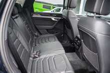 Volkswagen 3.0 TDI V6 Black Edition SUV 5dr Diesel Tiptronic 4Motion Euro 6 (s/s) (286 ps)