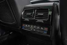 Volkswagen 3.0 TDI V6 Black Edition SUV 5dr Diesel Tiptronic 4Motion Euro 6 (s/s) (286 ps)