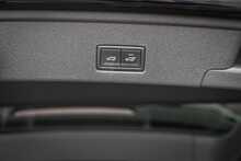 Volkswagen 3.0 TDI V6 Black Edition SUV 5dr Diesel Tiptronic 4Motion Euro 6 (s/s) (286 ps)