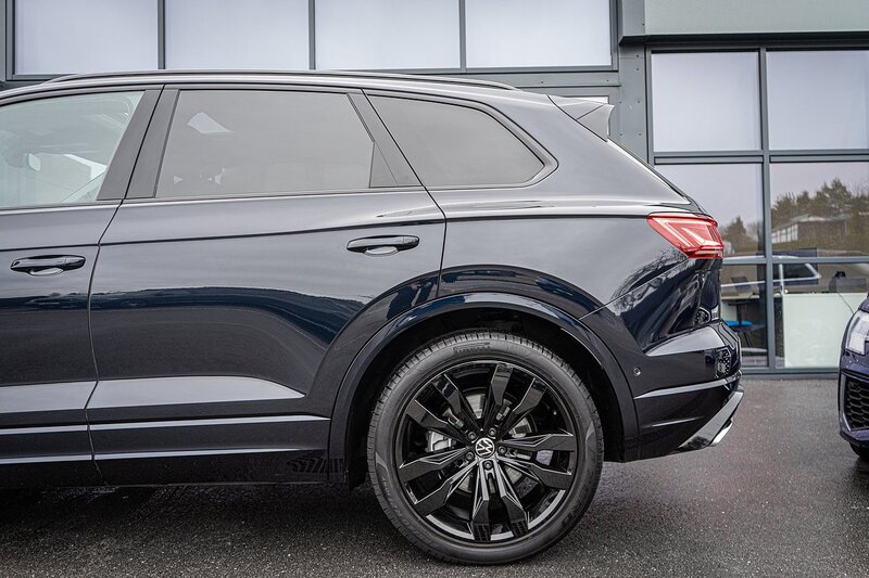 Volkswagen 3.0 TDI V6 Black Edition SUV 5dr Diesel Tiptronic 4Motion Euro 6 (s/s) (286 ps)