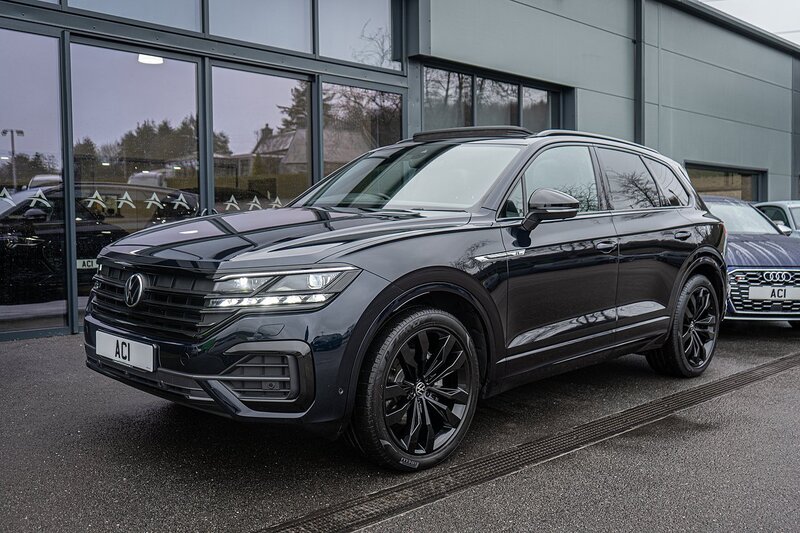 Volkswagen 3.0 TDI V6 Black Edition SUV 5dr Diesel Tiptronic 4Motion Euro 6 (s/s) (286 ps)