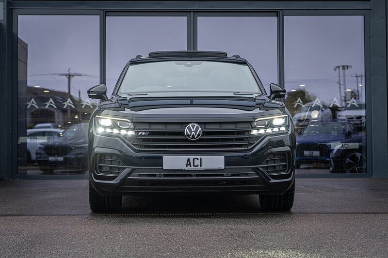 Volkswagen 3.0 TDI V6 Black Edition SUV 5dr Diesel Tiptronic 4Motion Euro 6 (s/s) (286 ps)