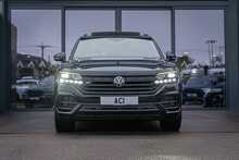 Volkswagen 3.0 TDI V6 Black Edition SUV 5dr Diesel Tiptronic 4Motion Euro 6 (s/s) (286 ps)