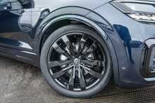Volkswagen 3.0 TDI V6 Black Edition SUV 5dr Diesel Tiptronic 4Motion Euro 6 (s/s) (286 ps)