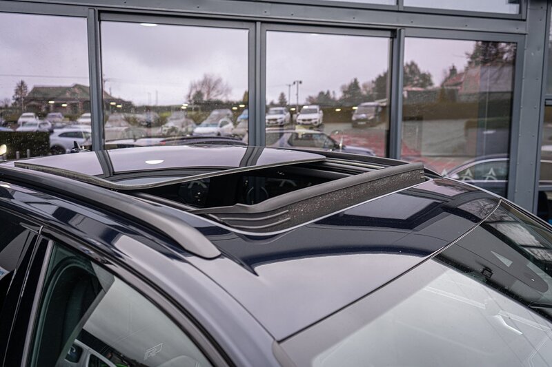 Volkswagen 3.0 TDI V6 Black Edition SUV 5dr Diesel Tiptronic 4Motion Euro 6 (s/s) (286 ps)