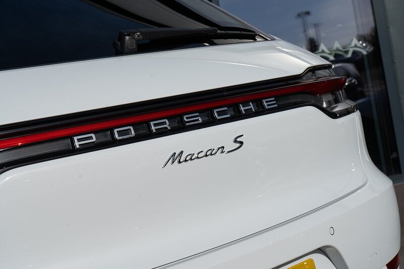 Porsche 3.0T V6 S SUV 5dr Petrol PDK 4WD Euro 6 (s/s) (354 ps)