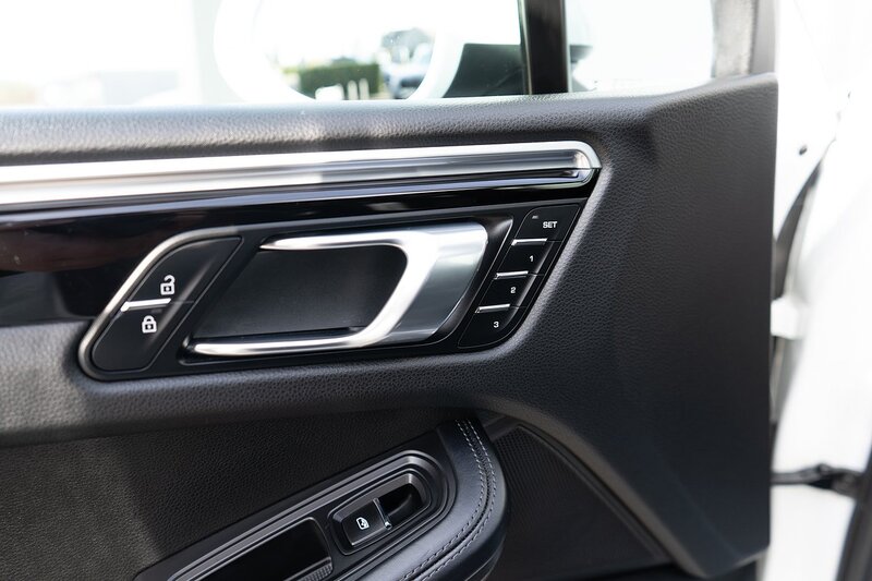 Porsche 3.0T V6 S SUV 5dr Petrol PDK 4WD Euro 6 (s/s) (354 ps)