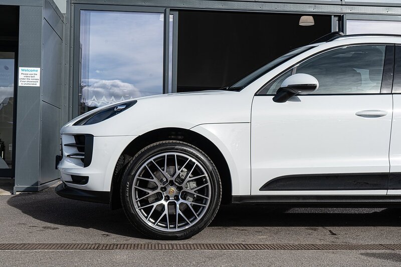 Porsche 3.0T V6 S SUV 5dr Petrol PDK 4WD Euro 6 (s/s) (354 ps)