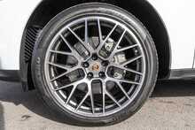 Porsche 3.0T V6 S SUV 5dr Petrol PDK 4WD Euro 6 (s/s) (354 ps)