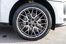 Porsche 3.0T V6 S SUV 5dr Petrol PDK 4WD Euro 6 (s/s) (354 ps)